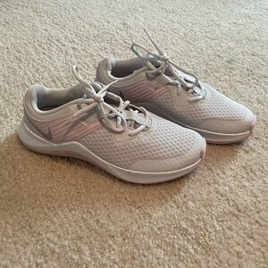 Nike sneakers size 7.5 worn once